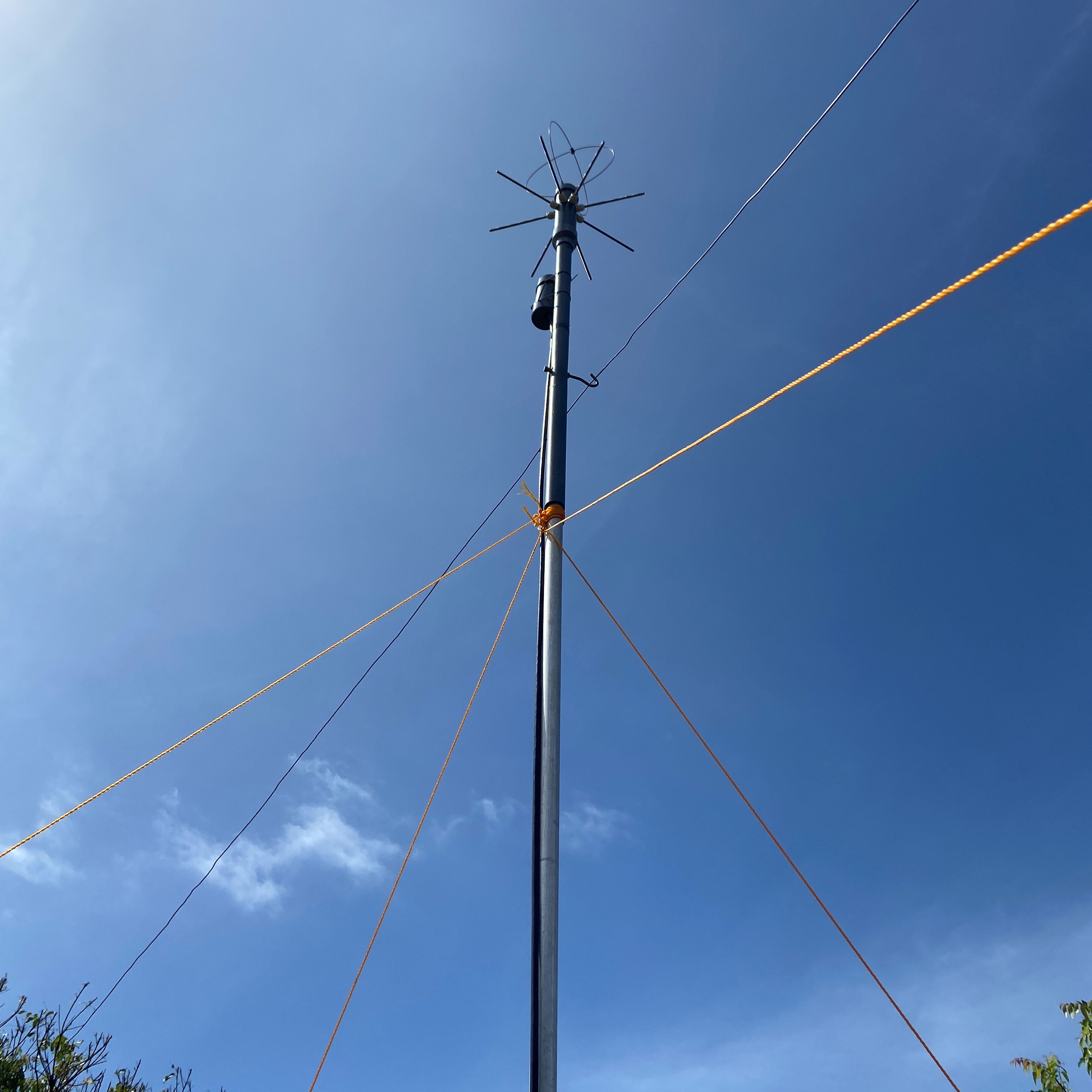 Homebrew UHF Eggbeater Antenna